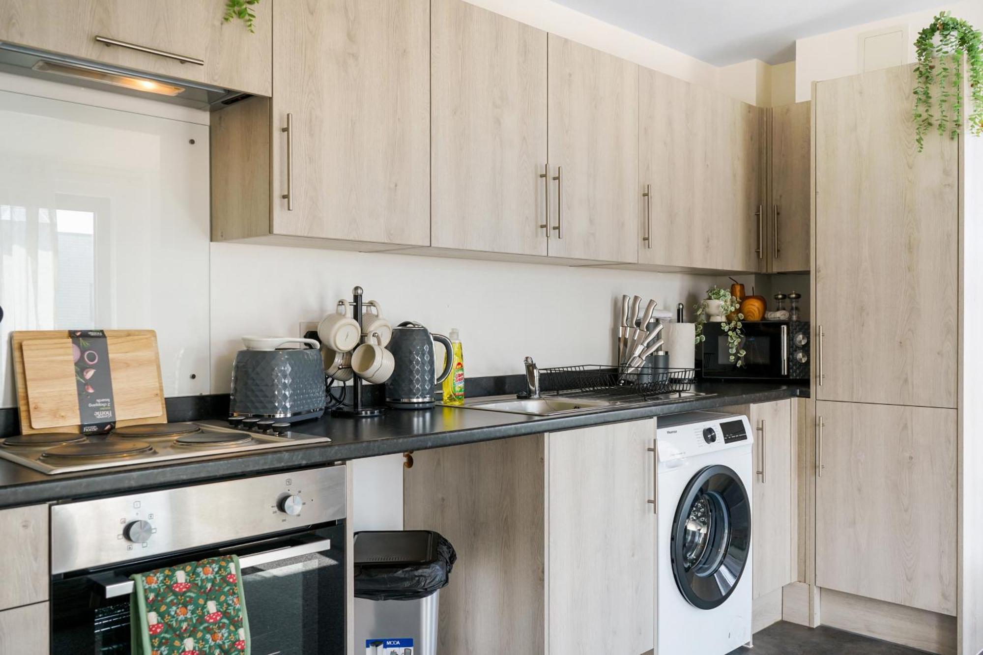 Modern Apartments With Free Parking Near Heathrow Colnbrook Ngoại thất bức ảnh