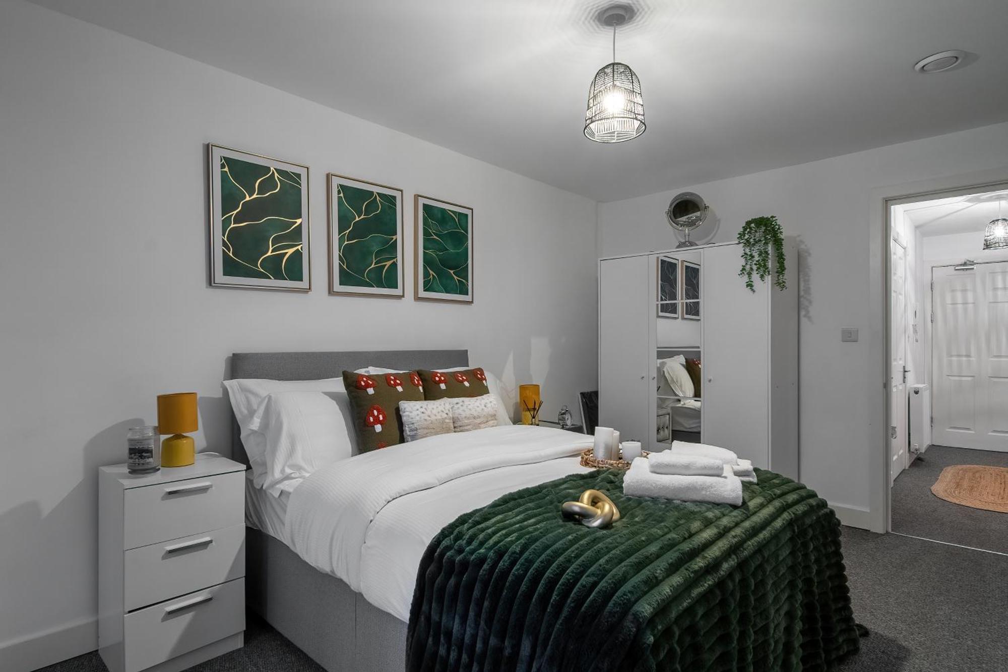 Modern Apartments With Free Parking Near Heathrow Colnbrook Ngoại thất bức ảnh