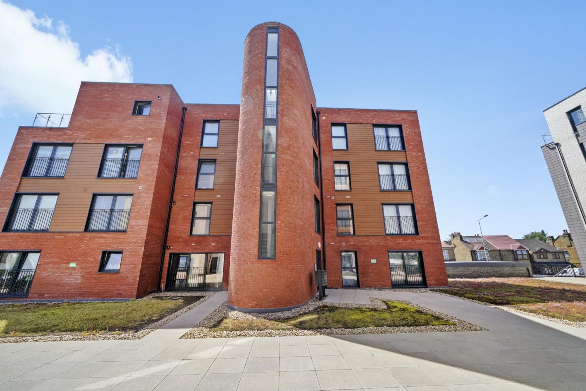 Modern Apartments With Free Parking Near Heathrow Colnbrook Ngoại thất bức ảnh