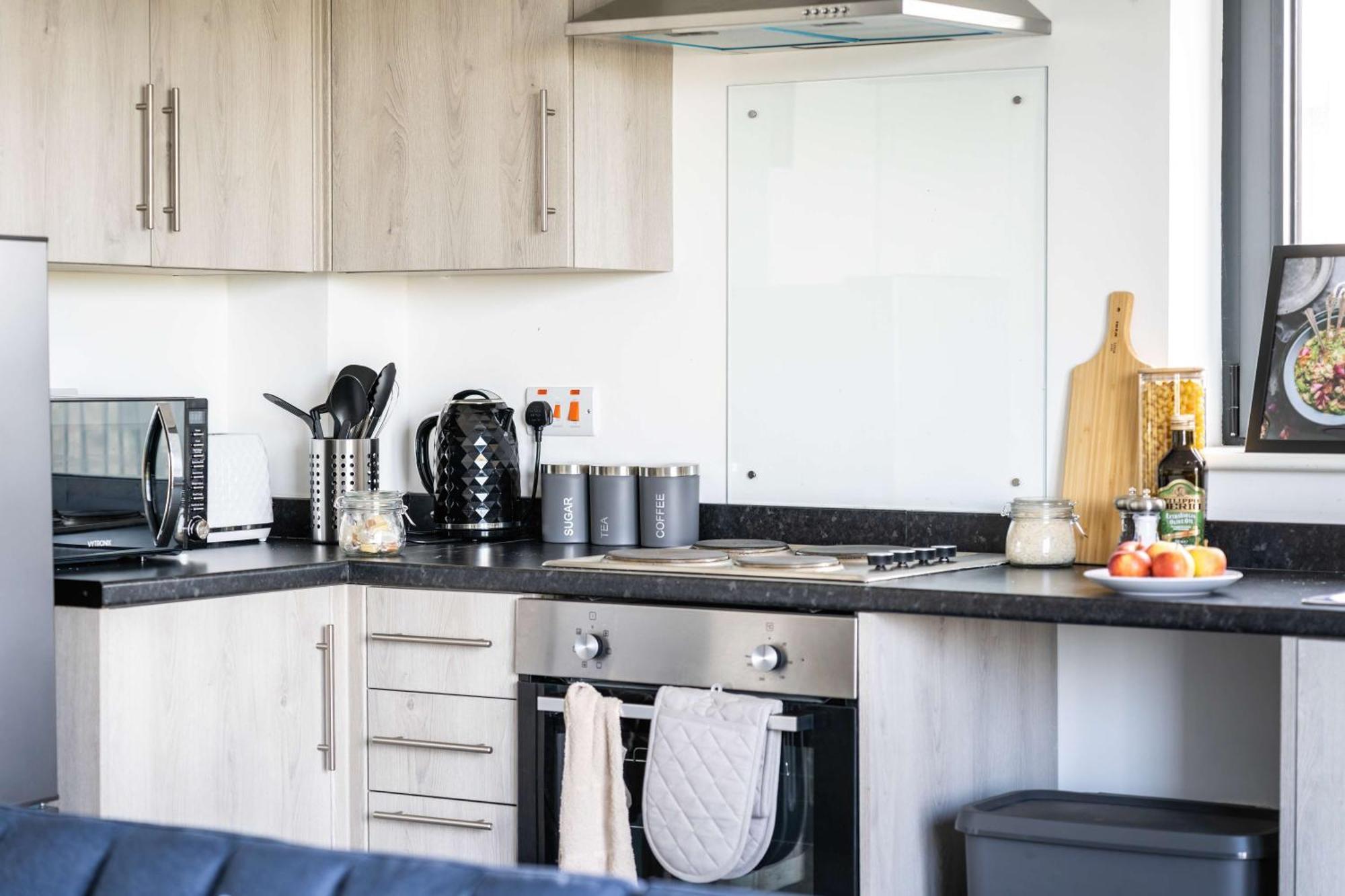Modern Apartments With Free Parking Near Heathrow Colnbrook Ngoại thất bức ảnh