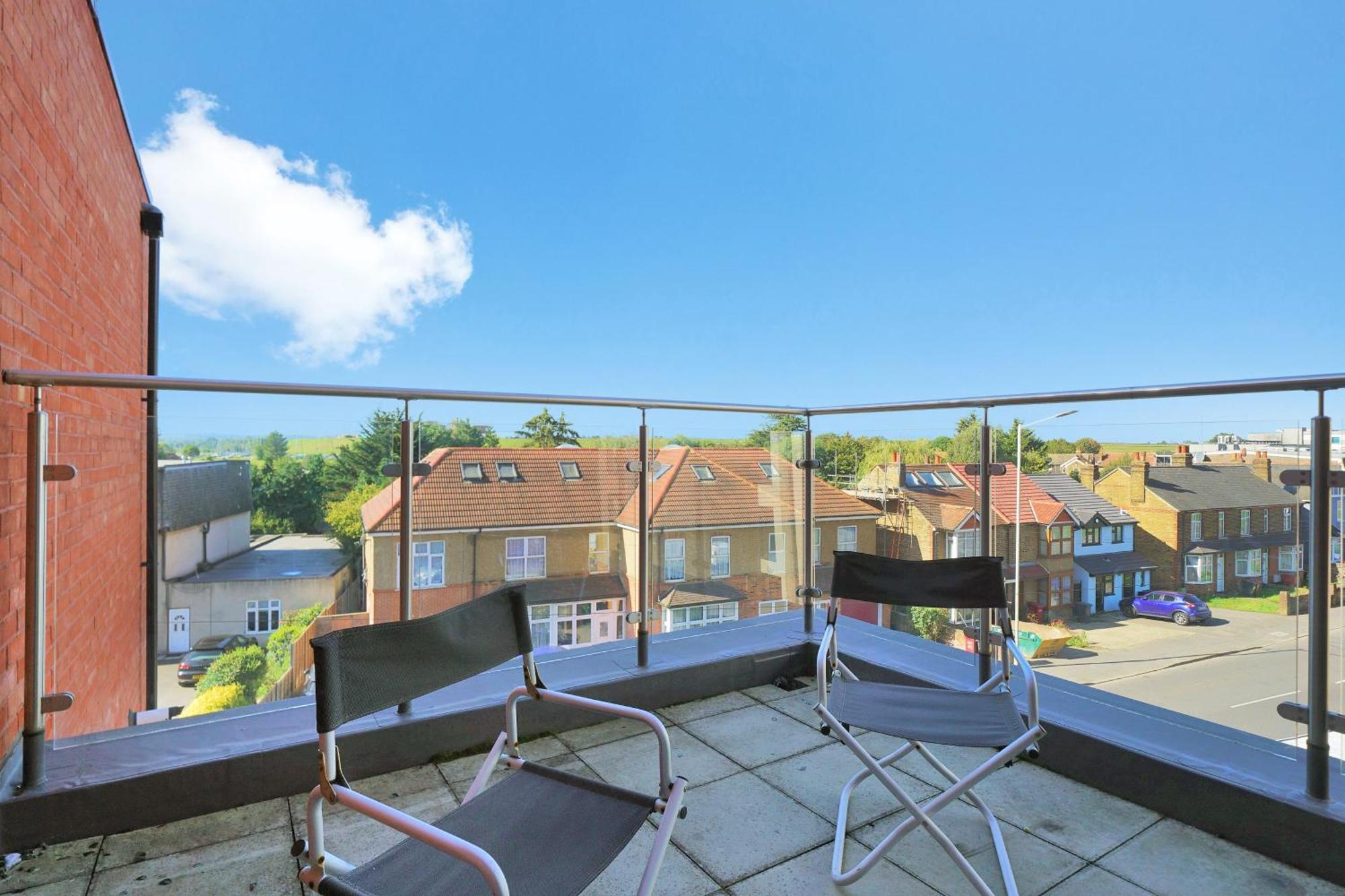Modern Apartments With Free Parking Near Heathrow Colnbrook Ngoại thất bức ảnh